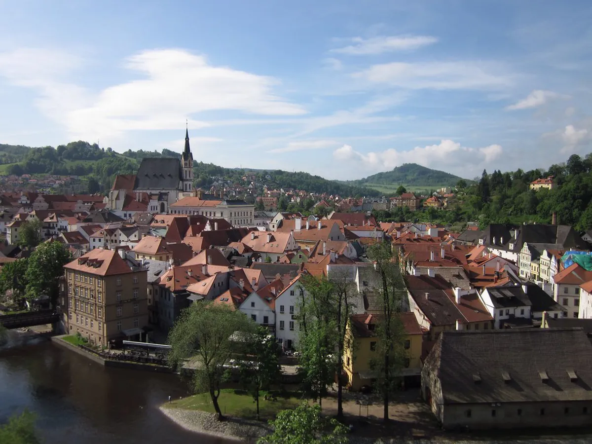Your Ultimate Old Town Guide to Český Krumlov in 2025