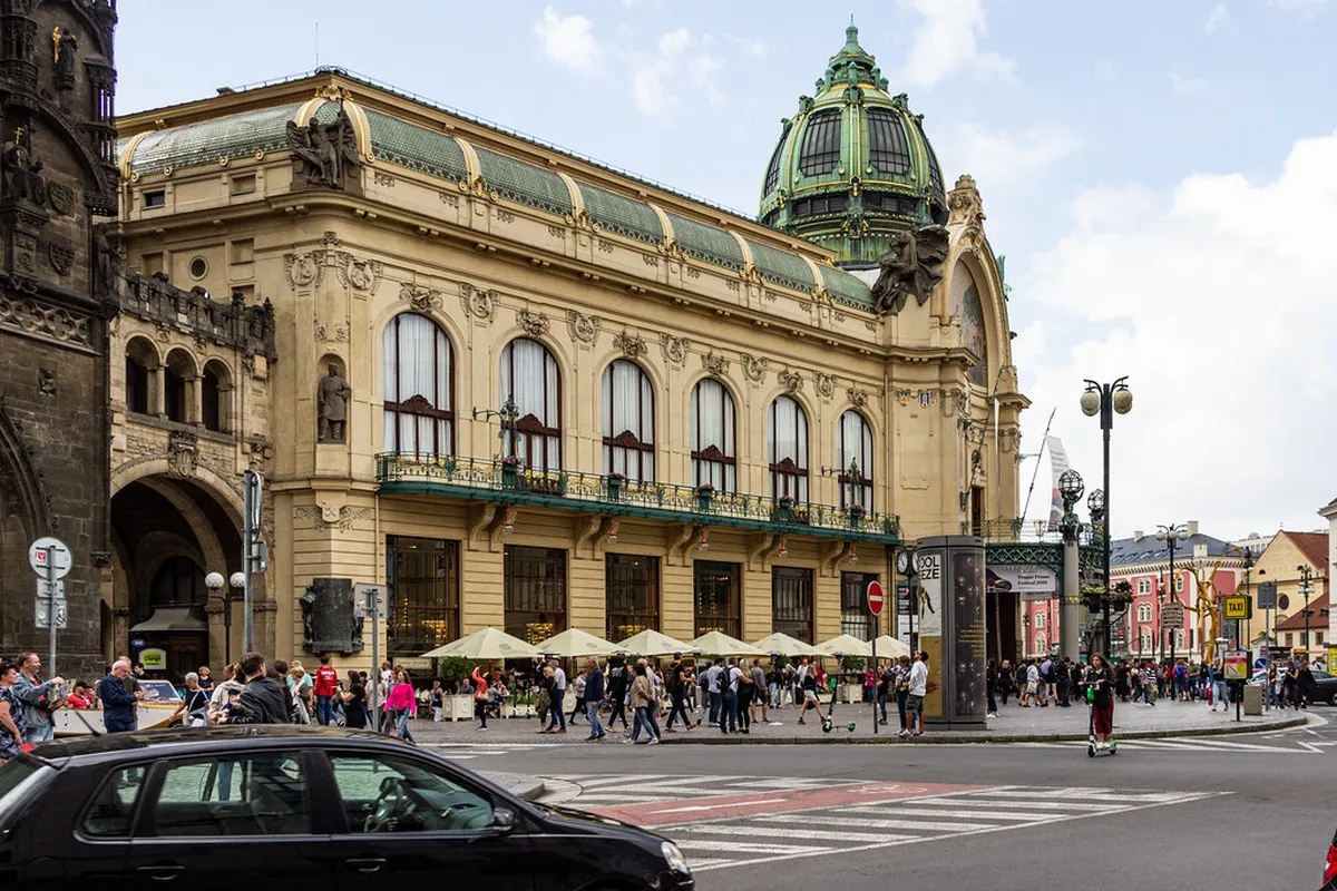 Karlovy Vary Old Town Guide 2025: Explore Spas & Charm